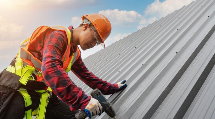 Professional Emergency Roof Repairs services in Yeoman, IN